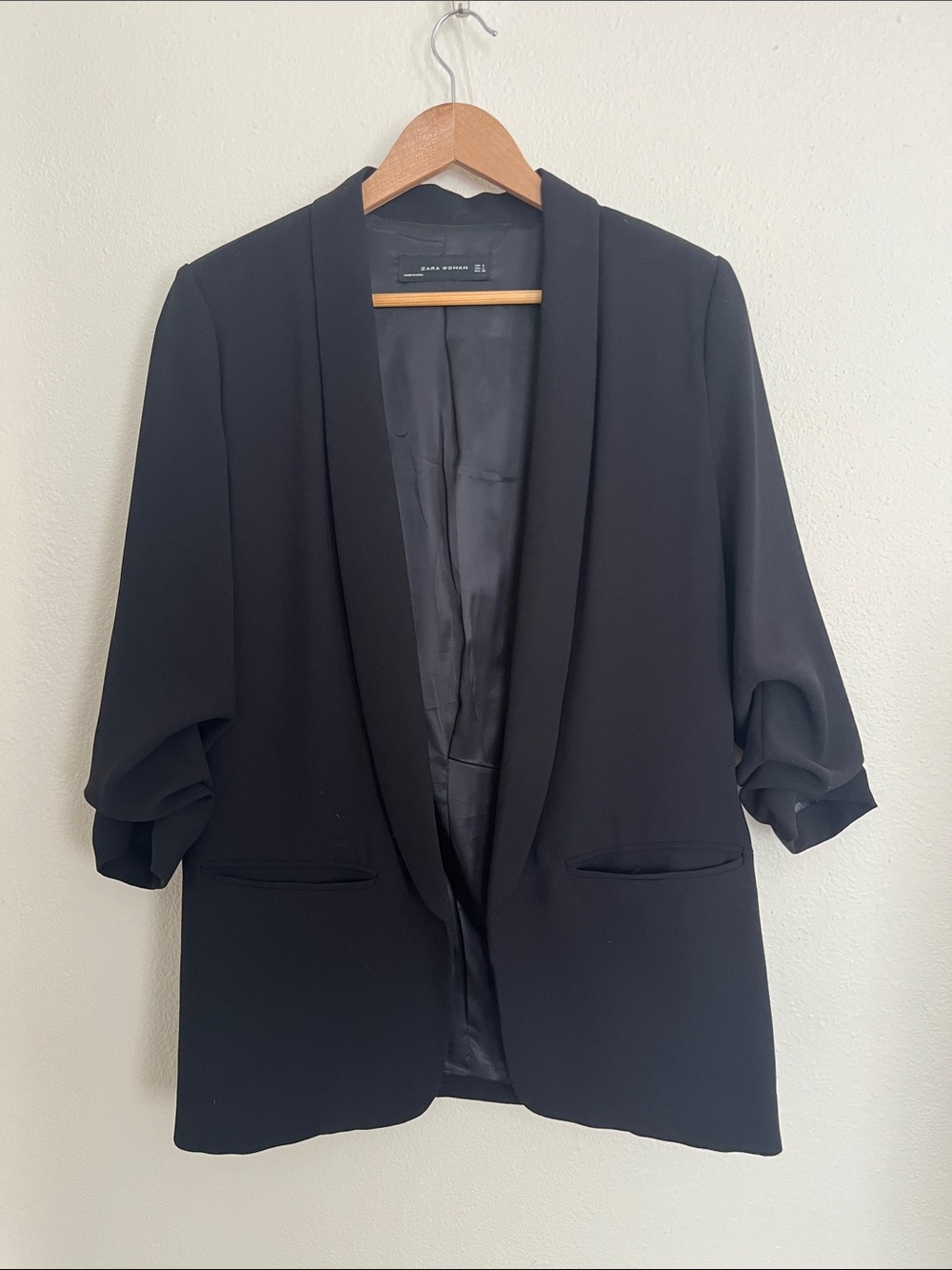 Zara Black Shawl-Lapel Blazer with Rolled Sleeves